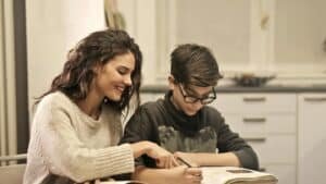 Studiare bene si insegna e noi mamma abbia un ruolo importante